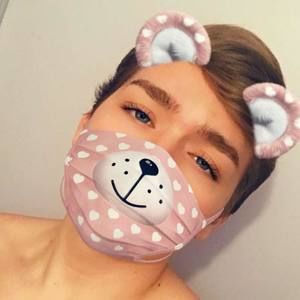 Meet your Posher, Cameron